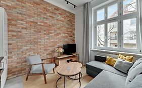 Grand Apartments - Two Bedroom, 6 Person City Center Apartment